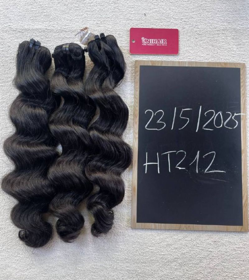 Raw cambodian wavy hair bundles
