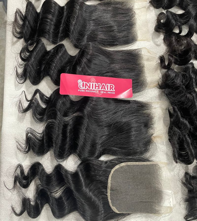 Raw cambodian wavy hair bundles
