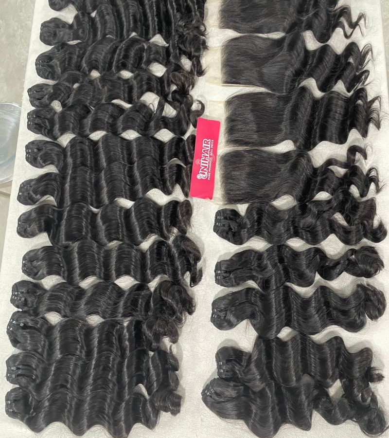 Raw cambodian wavy hair bundles